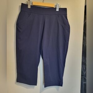 NWOT-Columbia Dark Blue Sportswear Capris, Size Medium (30)